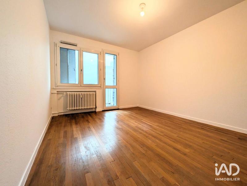 Appartement - 99 m² - 5 pièces