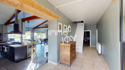Maison - 308 m² - 6 pièces