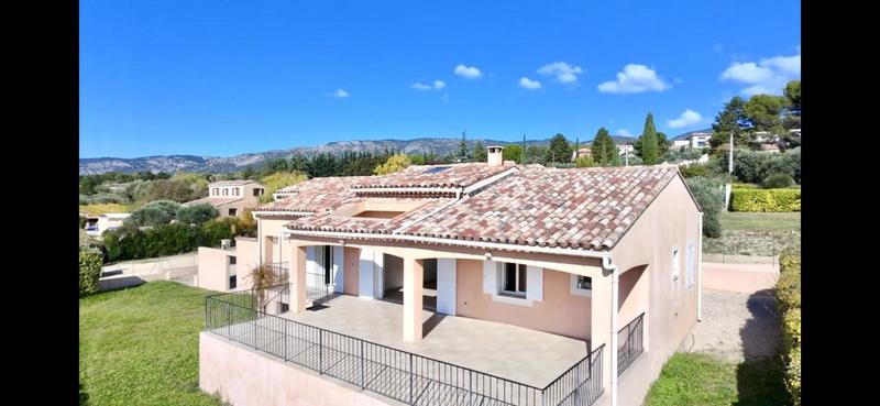 Maison - 107 m² - 4 pièces