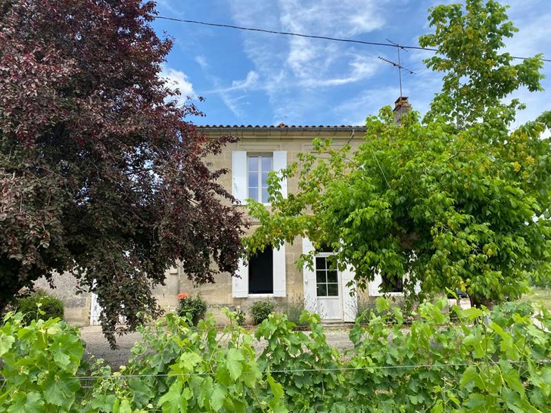 Demeure - 280 m² - 6 pièces