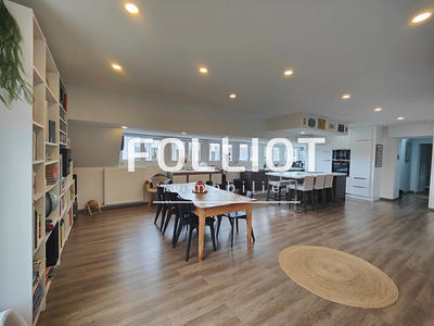 Appartement - 144 m² - 5 pièces