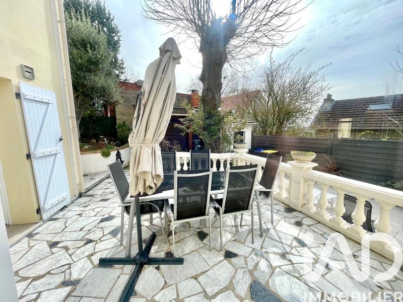 Maison - 127 m² - 5 pièces