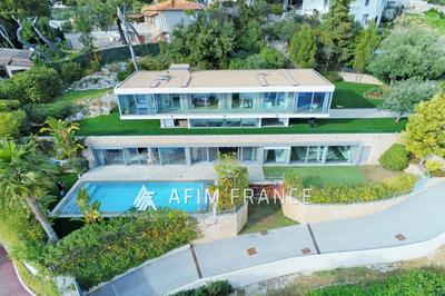 Villa - 380 m² - 8 pièces