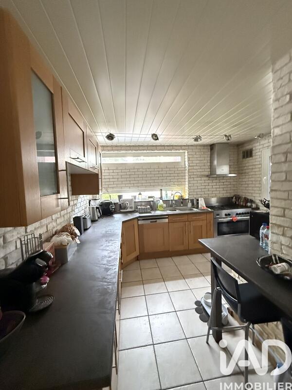 Maison - 105 m² - 6 pièces