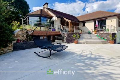 Maison - 354 m² - 10 pièces