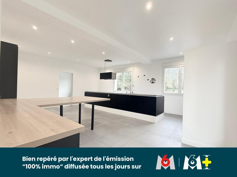 Maison - 450 m² - 9 pièces