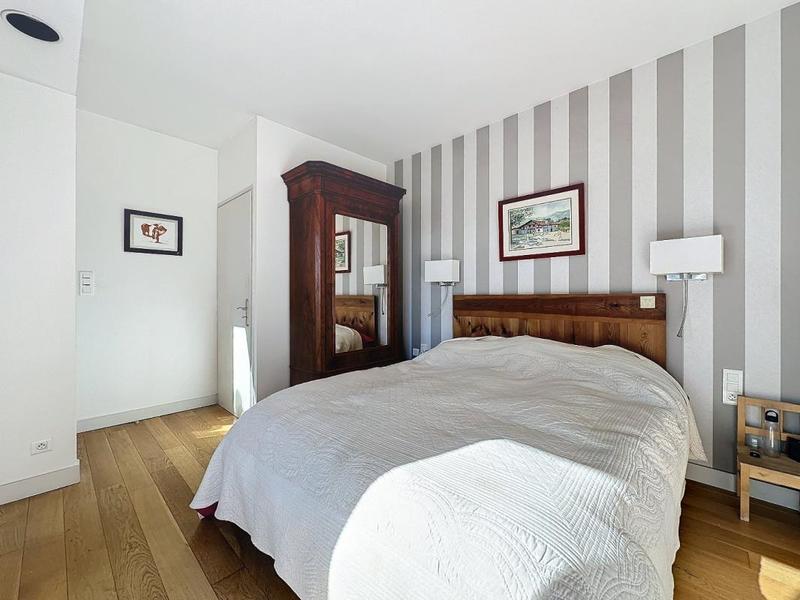 Maison d'architecte - 220 m² - 9 pièces