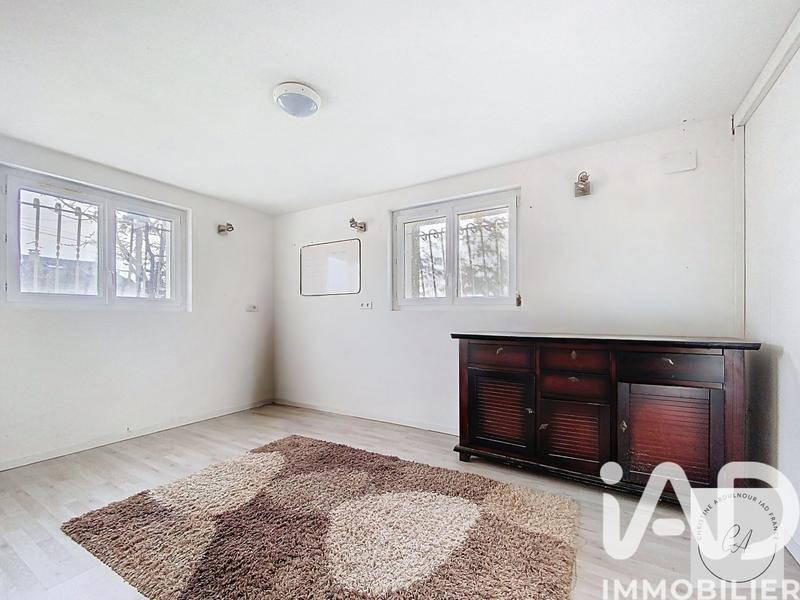 Maison - 260 m² - 8 pièces