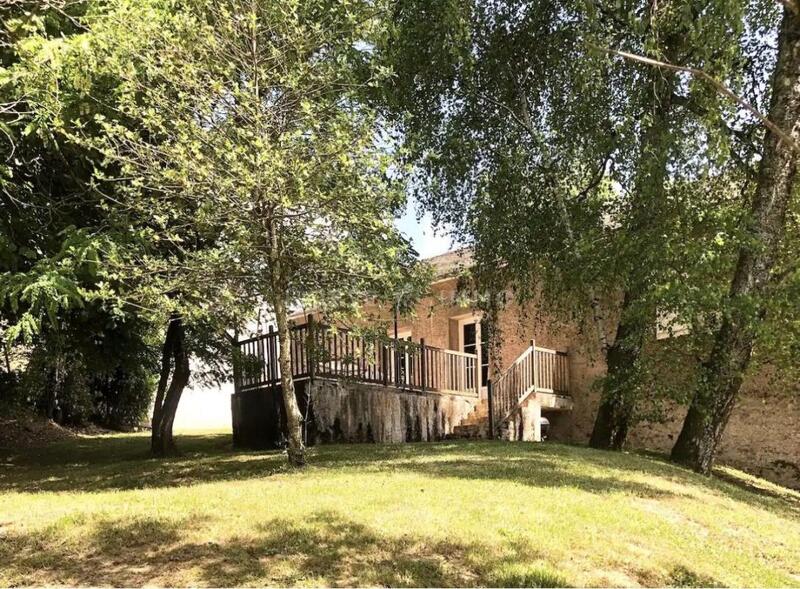 Maison - 800 m² - 20 pièces