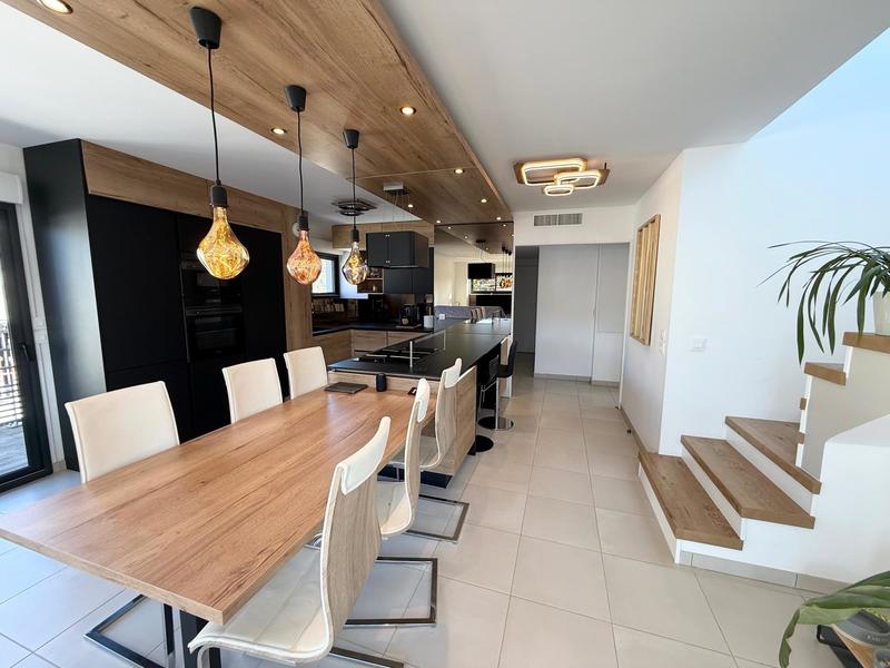 Appartement - 115 m² - 4 pièces