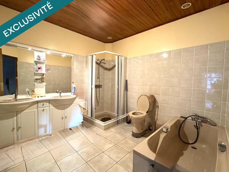 Maison - 180 m² - 9 pièces