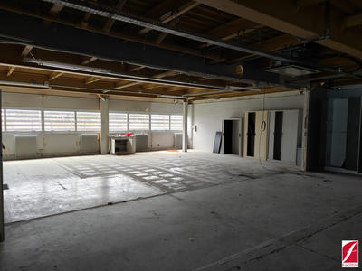 Bureau - 575 m²