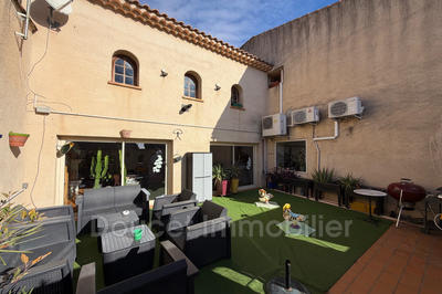 Maison - 254 m² - 5 pièces