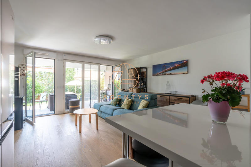 Appartement - 89 m² - 4 pièces