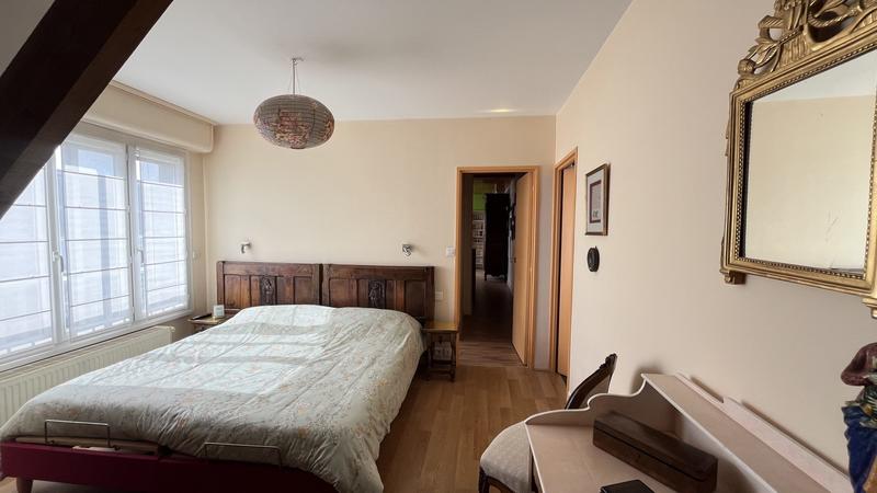 Appartement - 155 m² - 5 pièces