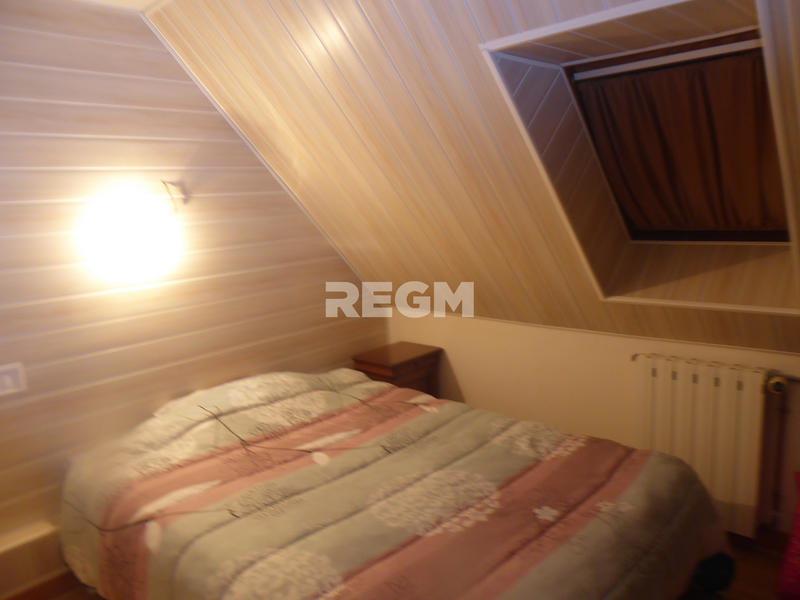 Propriété - 170 m² - 9 pièces