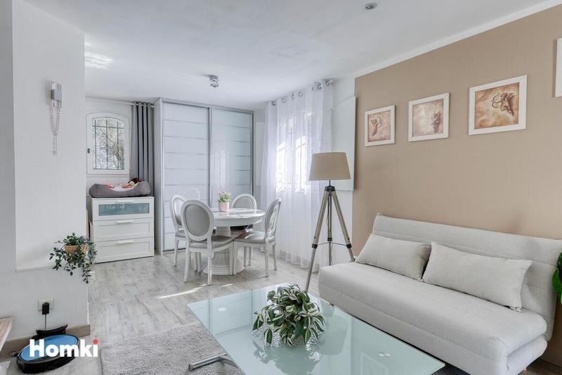 Maison - 207 m² - 6 pièces