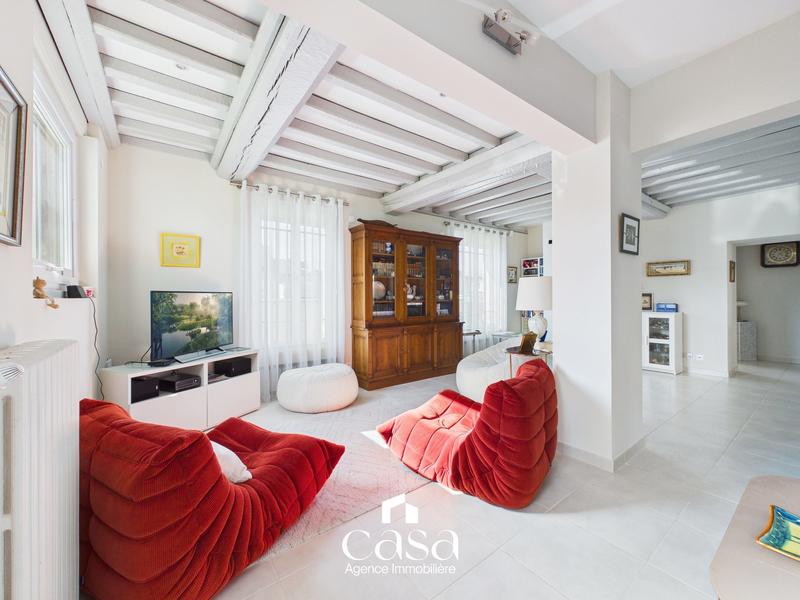 Maison - 160 m² - 8 pièces