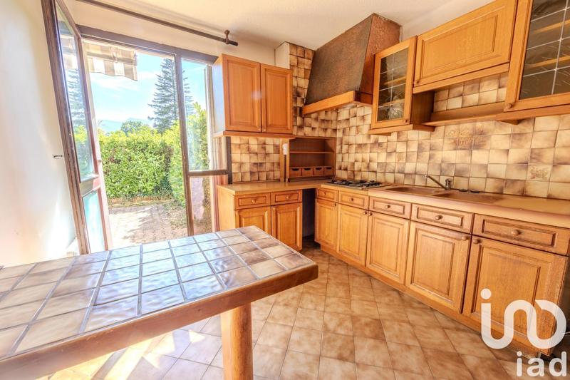 Appartement - 93 m² - 5 pièces