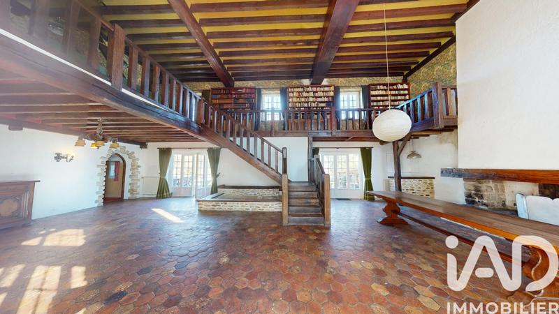 Maison - 300 m² - 10 pièces