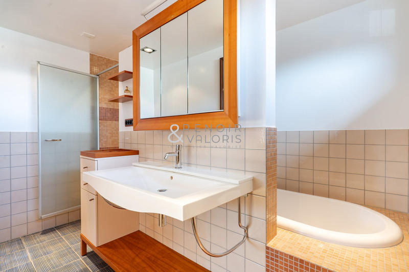 Maison ancienne - 265 m² - 11 pièces