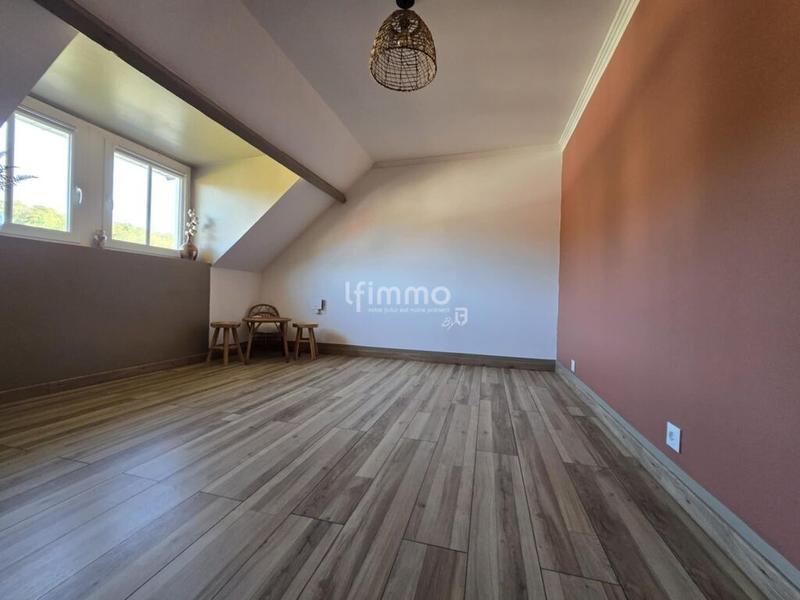 Maison - 177 m² - 6 pièces