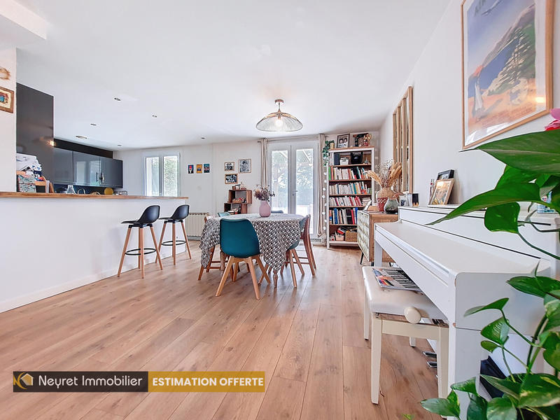 Maison - 120 m² - 6 pièces