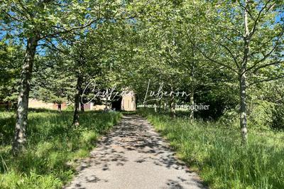 Propriété - 600 m² - 14 pièces