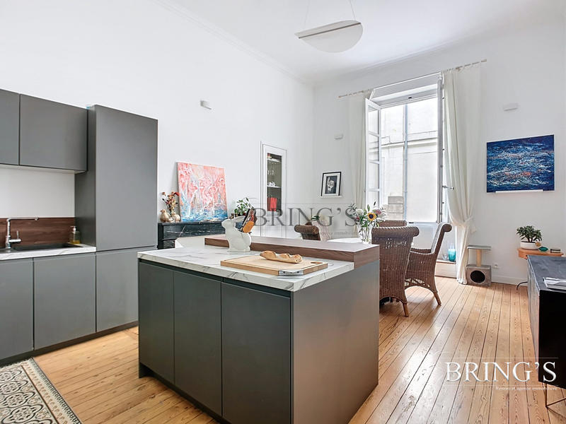 Appartement - 87 m² - 4 pièces