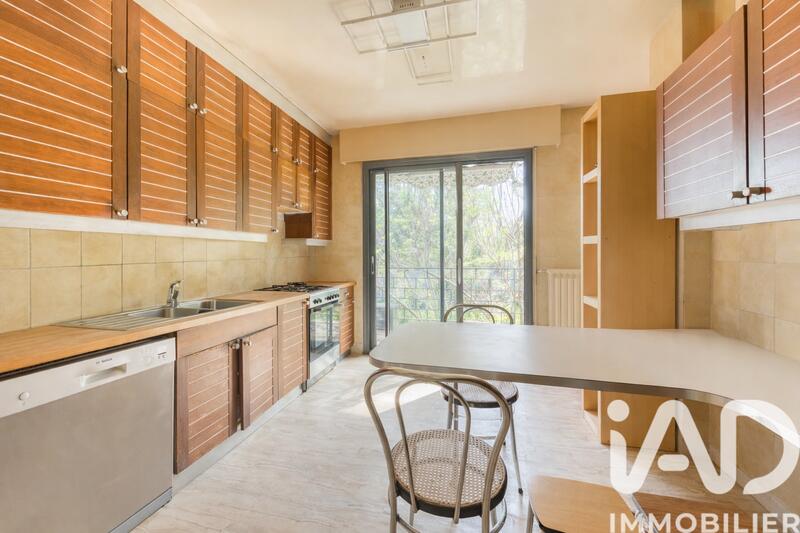 Maison de maîtres - 246 m² - 7 pièces