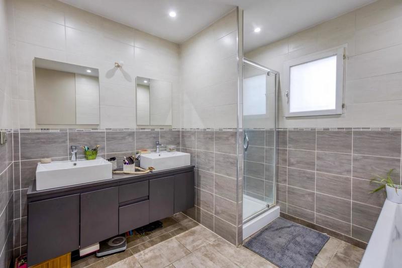 Maison - 124 m² - 6 pièces