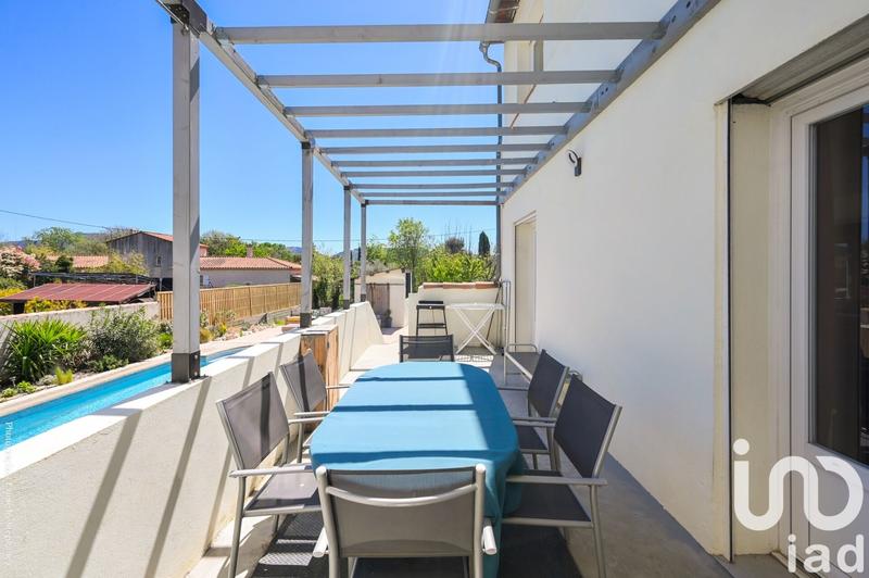 Maison - 233 m² - 8 pièces