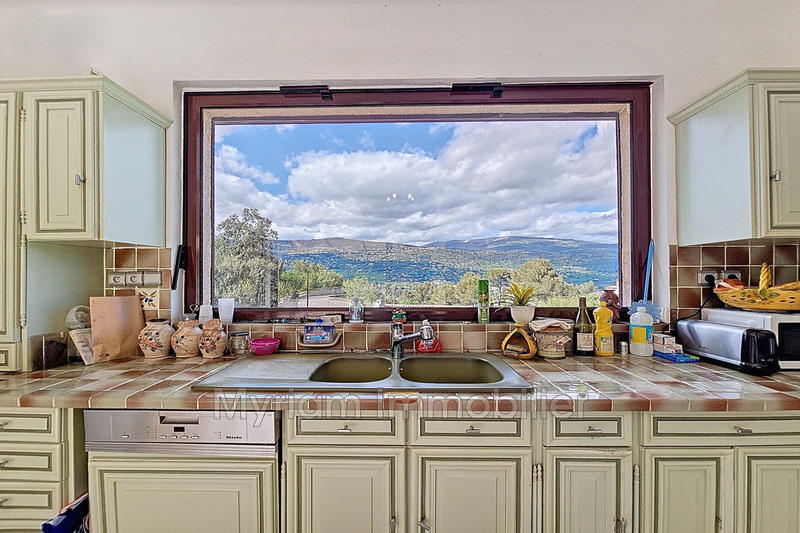 Maison - 177 m² - 5 pièces