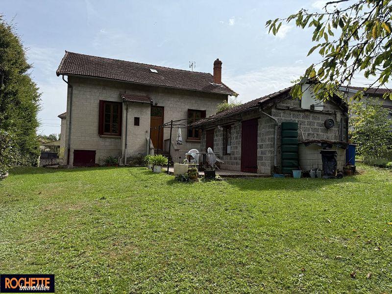 Maison traditionnelle - 81 m² - 4 pièces