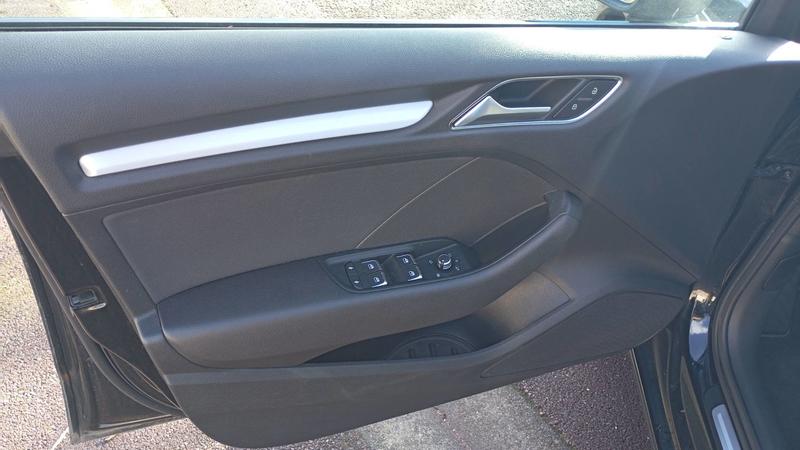 Audi A3 sportback 1.0 Tfsi 116 Midnight Series - Entretien constructeur