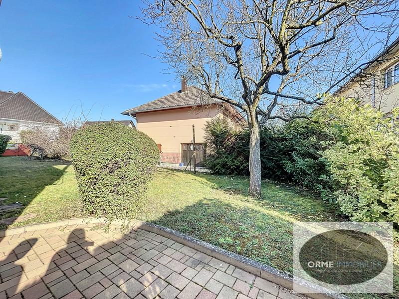 Maison - 104 m² - 4 pièces