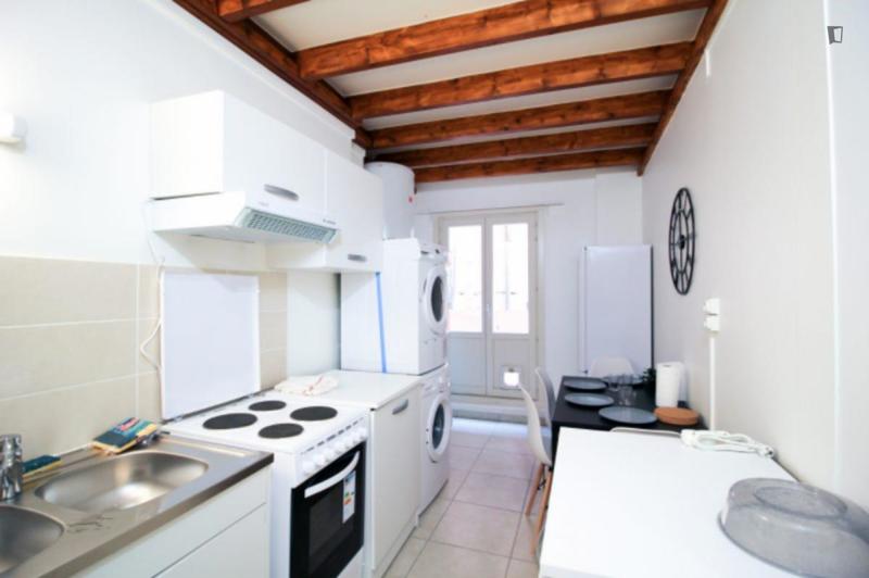 Chambre - 11 m² - 5 pièces