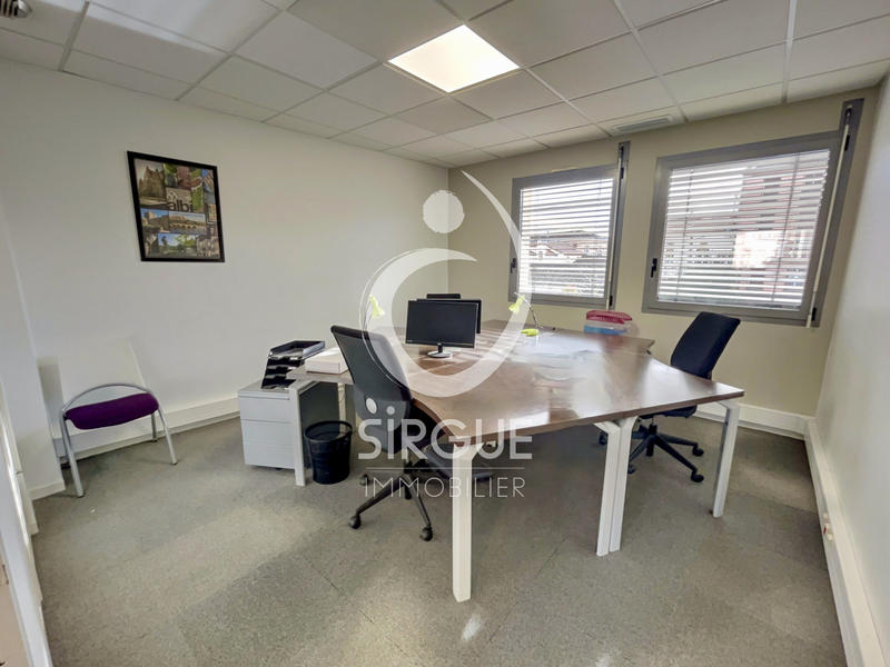 Bureau - 148 m²