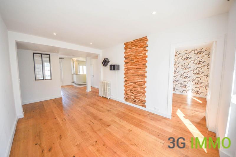 Appartement - 93 m² - 5 pièces