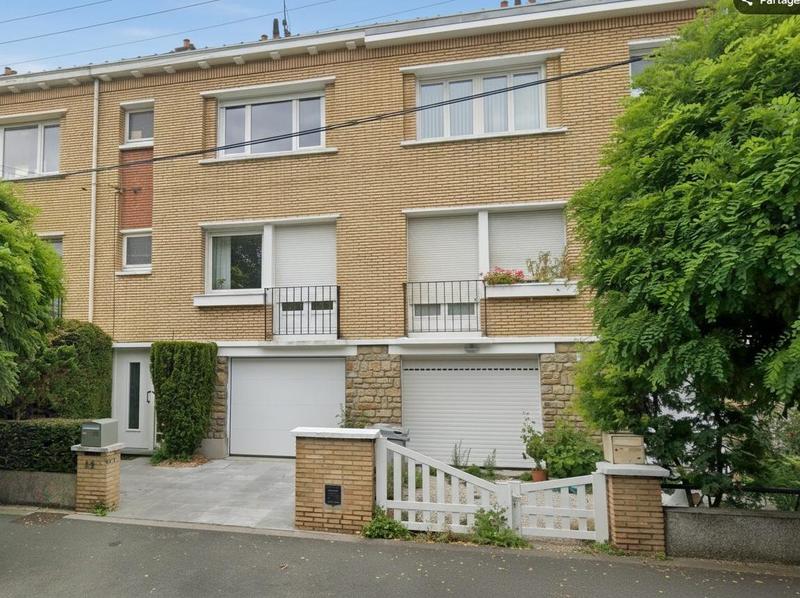 Maison - 95 m² - 4 pièces