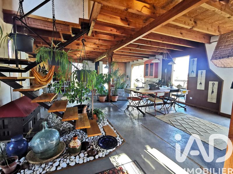 Maison - 170 m² - 8 pièces