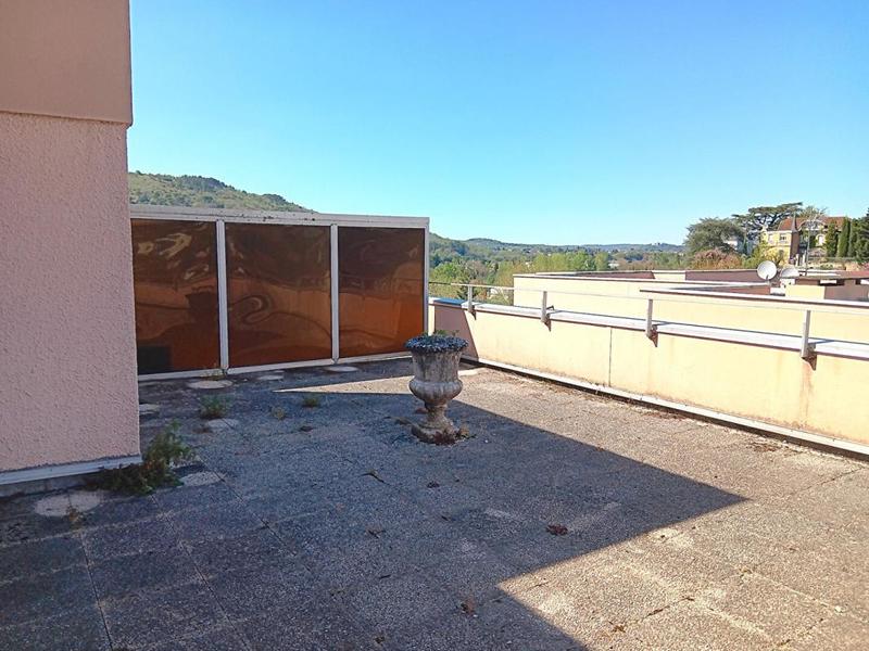 Appartement - 67 m² - 2 pièces