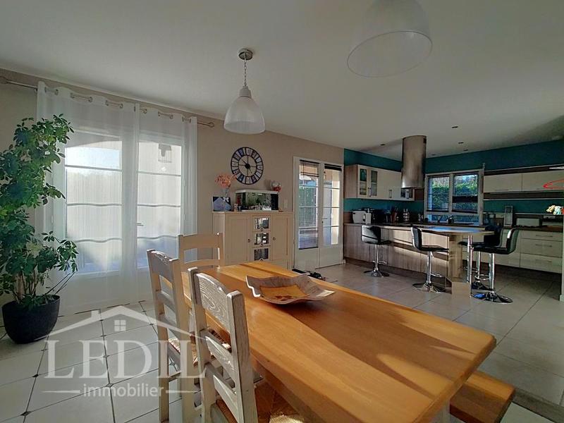 Villa - 148 m² - 6 pièces