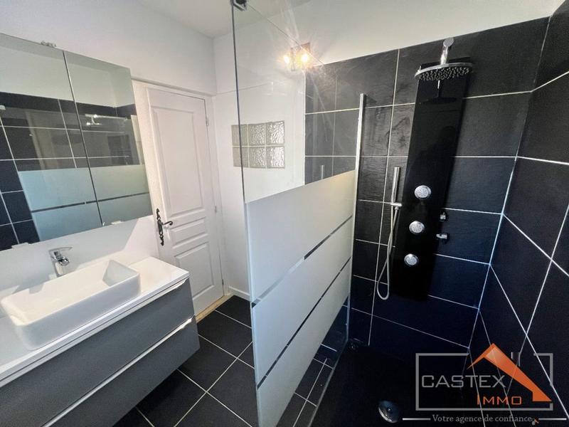 Maison - 179 m² - 6 pièces