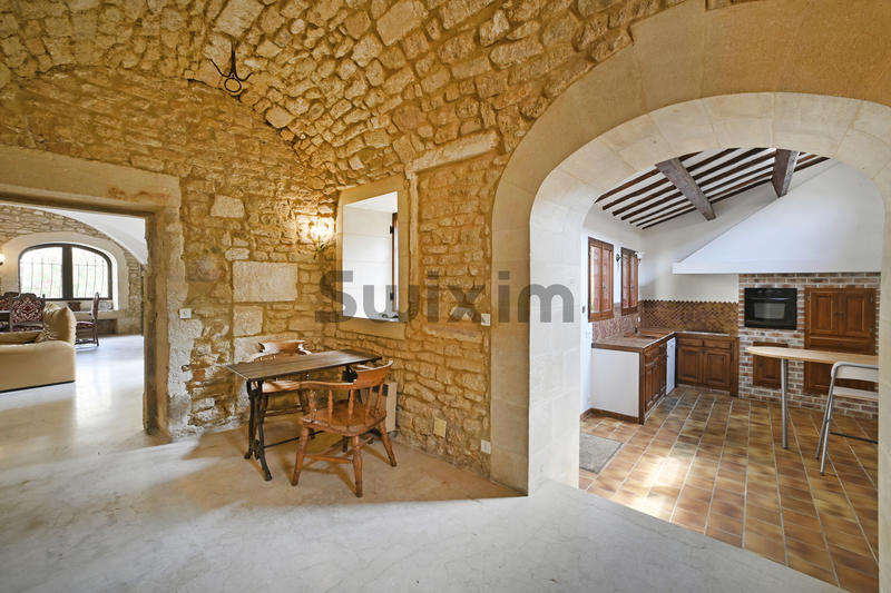 Maison de village - 280 m² - 7 pièces