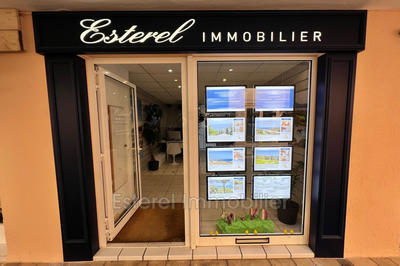 Fonds de commerce - Magasins - 95 m²