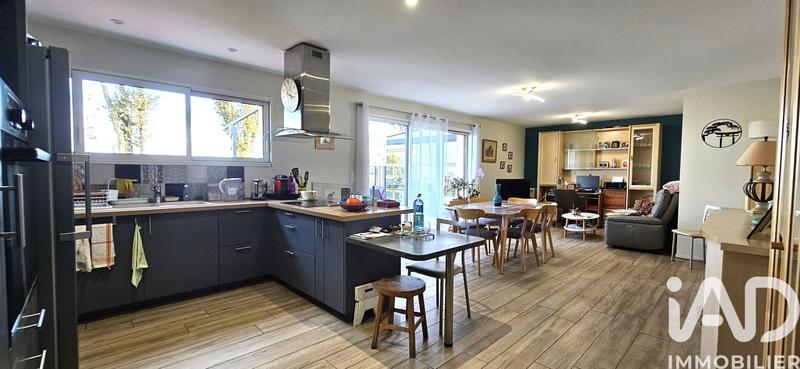 Maison - 83 m² - 4 pièces