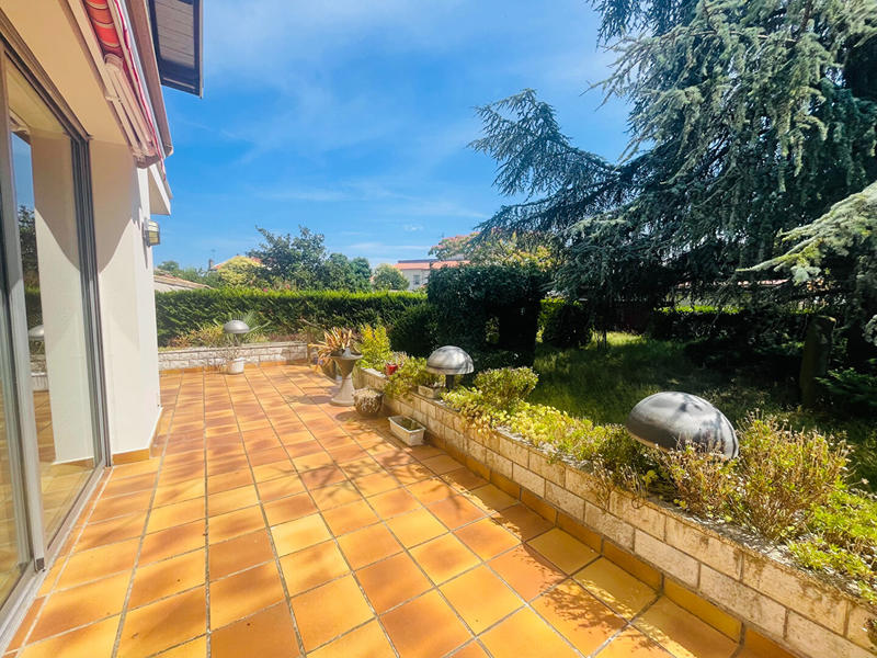 Appartement - 85 m² - 3 pièces