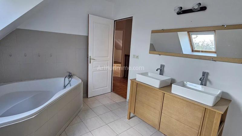 Maison - 147 m² - 8 pièces