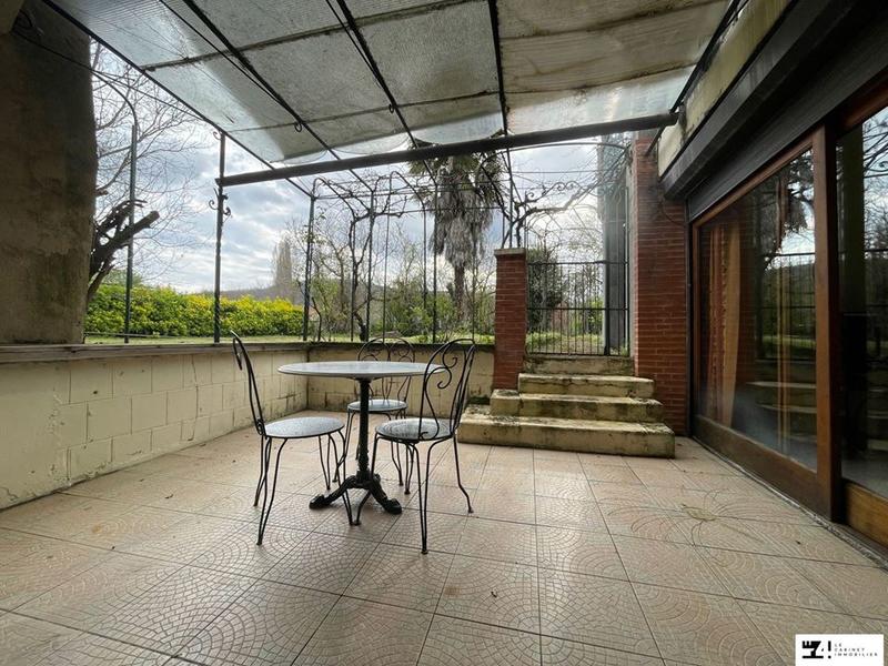 Maison traditionnelle - 177 m² - 7 pièces